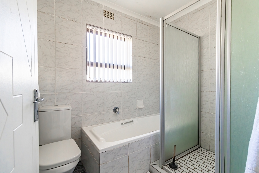 3 Bedroom Property for Sale in Country Club Western Cape